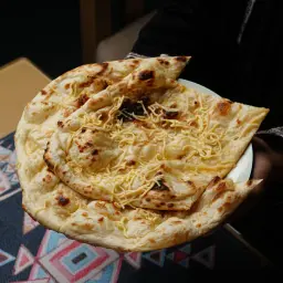 نان بالجبن